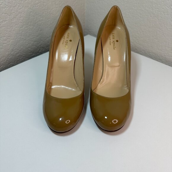 Kate Spade New York Patent Leather Classic Karolina Pumps Beige Camel Size 8.5 - Picture 7 of 14